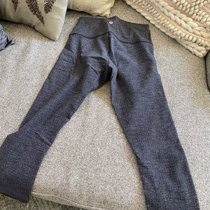 Lululemon herringbone grey leggings 25”